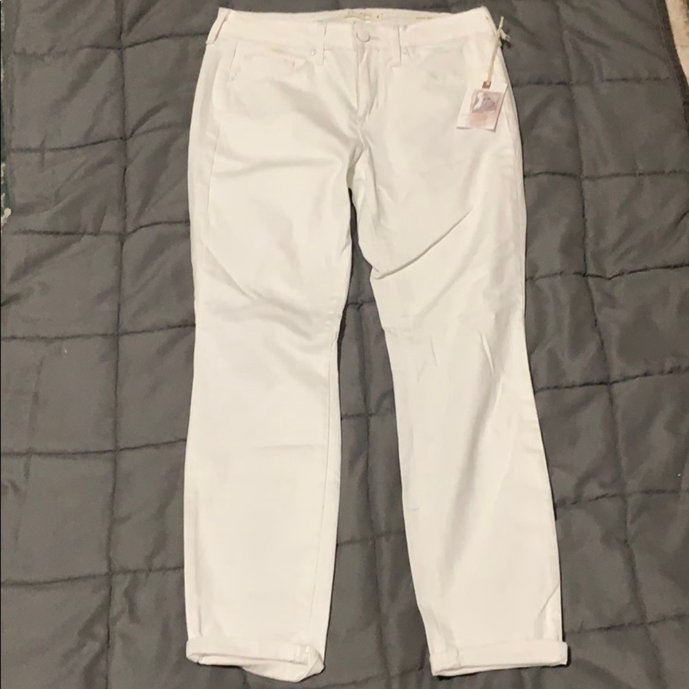 NWT Jessica Simpson Forever Skinny Crop